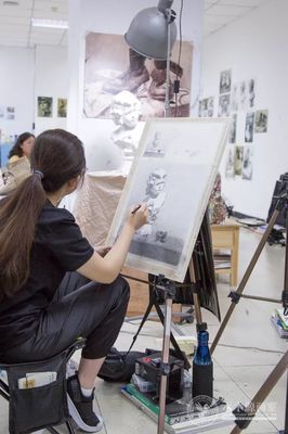 北京水木源畫室-你選擇在中學拼文化?你的對手在沖刺美院的路上