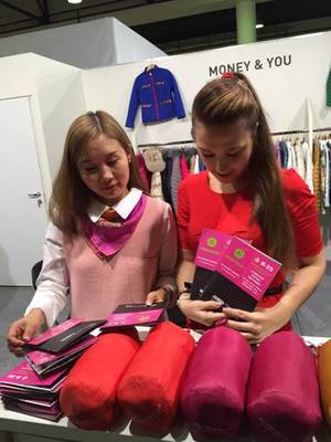 紅愛(ài)服飾開(kāi)啟服飾企業(yè)2.0時(shí)代-服裝企業(yè)報(bào)道-中國(guó)服裝人才網(wǎng)