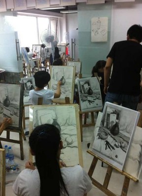劉同學(xué)免費(fèi)入學(xué)美考畫室-51美術(shù)網(wǎng)公益助學(xué)活動系列報(bào)道
