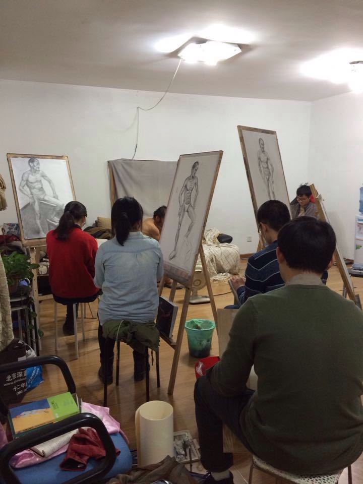 想在北京開一間自助畫室,需要準(zhǔn)備些什么呢?希望朋友們提供一些經(jīng)驗(yàn)謝謝!? - 藝術(shù) - 