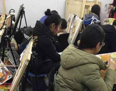 北京第五屆萬人模考圓滿舉行，北京九天畫室旗開得勝展風采